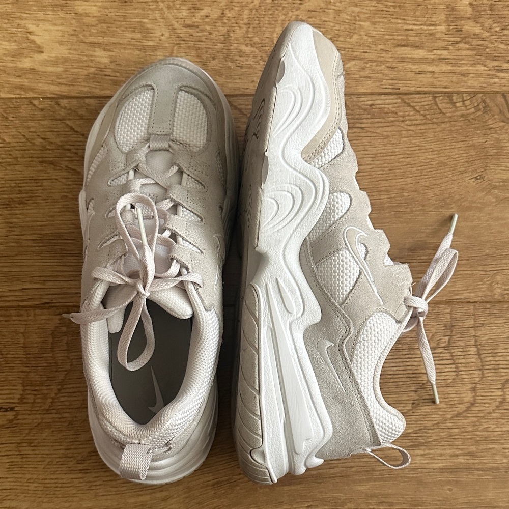 Nike Women's Tech Hera